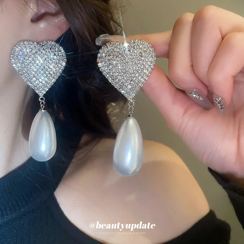 

Silver Needle Inlaid Diamond Love Water Drop Pearl Earrings for Women Niche Exaggerated Earrings Fashionable Earrings Luxury