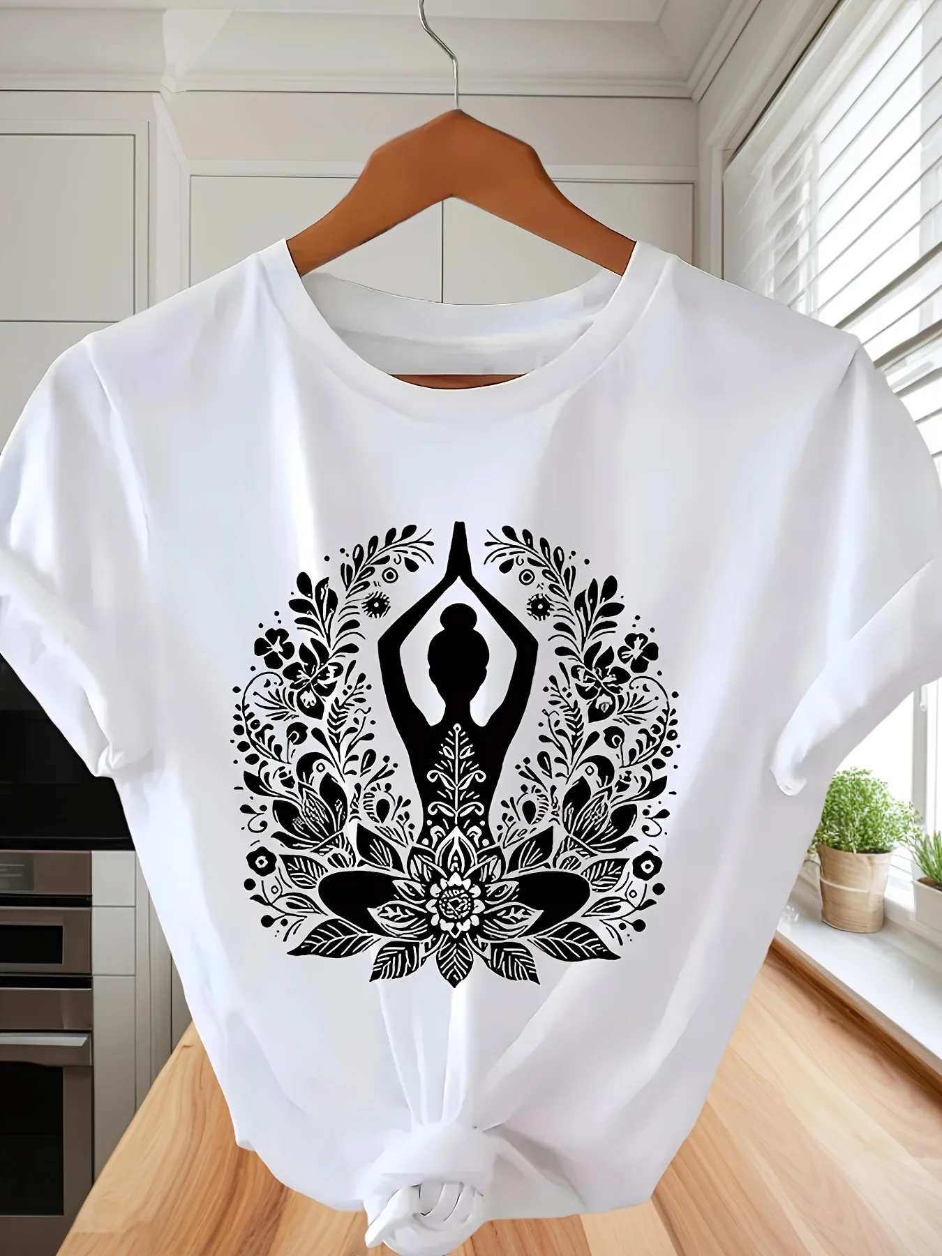 Camiseta de manga corta con estampado de Mandala de loto, diseño étnico bohemio, camisetas informales con cuello redondo, camisetas de moda para mujer, ropa