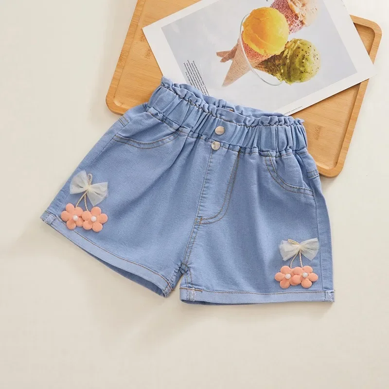 Summer Slim Medium Sized Children\'s Shorts Denim Shorts for Girls Summer 2024 New Outerwear Pants for Baby Girls