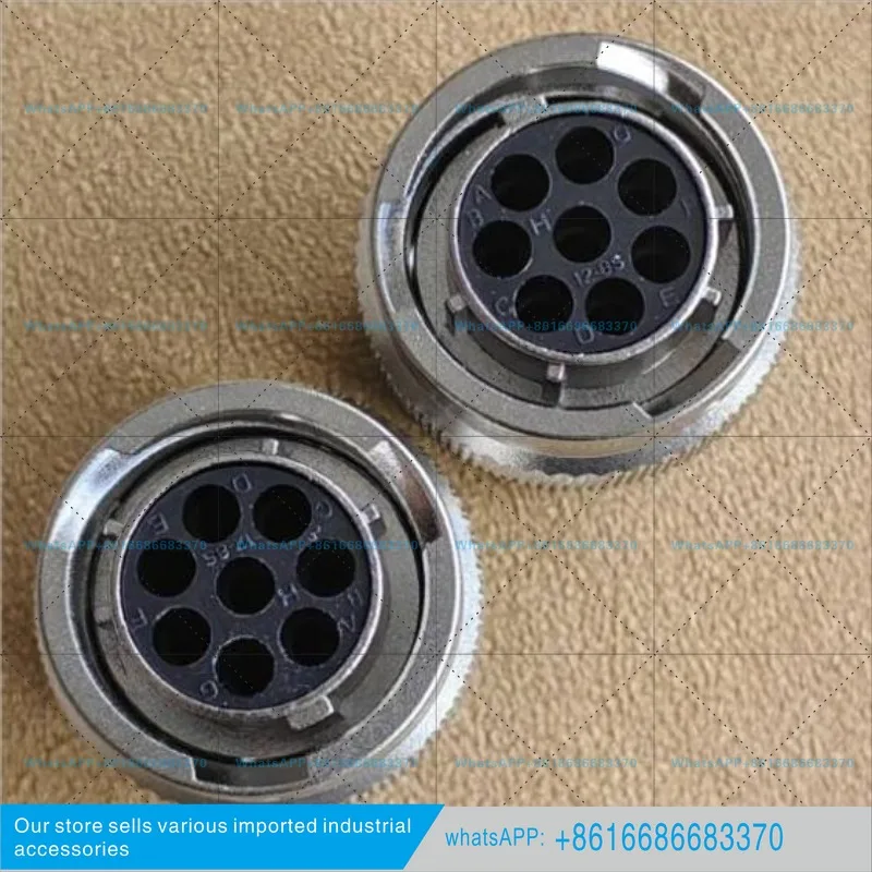 RT06128SNHEC03 female rubber shell 8-way connector