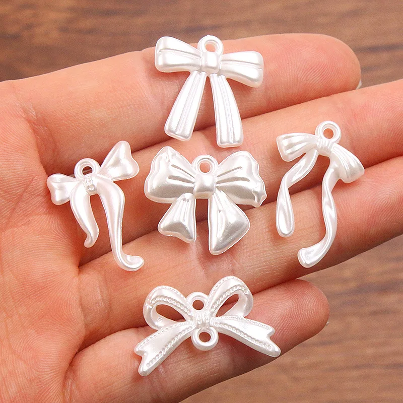 30/50/100g Acryl-Anhänger in verschiedenen Stilen, Schleifen-Imitationsperlen, Schleifenanhänger für DIY-Ohrringe, Armbänder, Halsketten, Schmuckherstellung – Detail 3