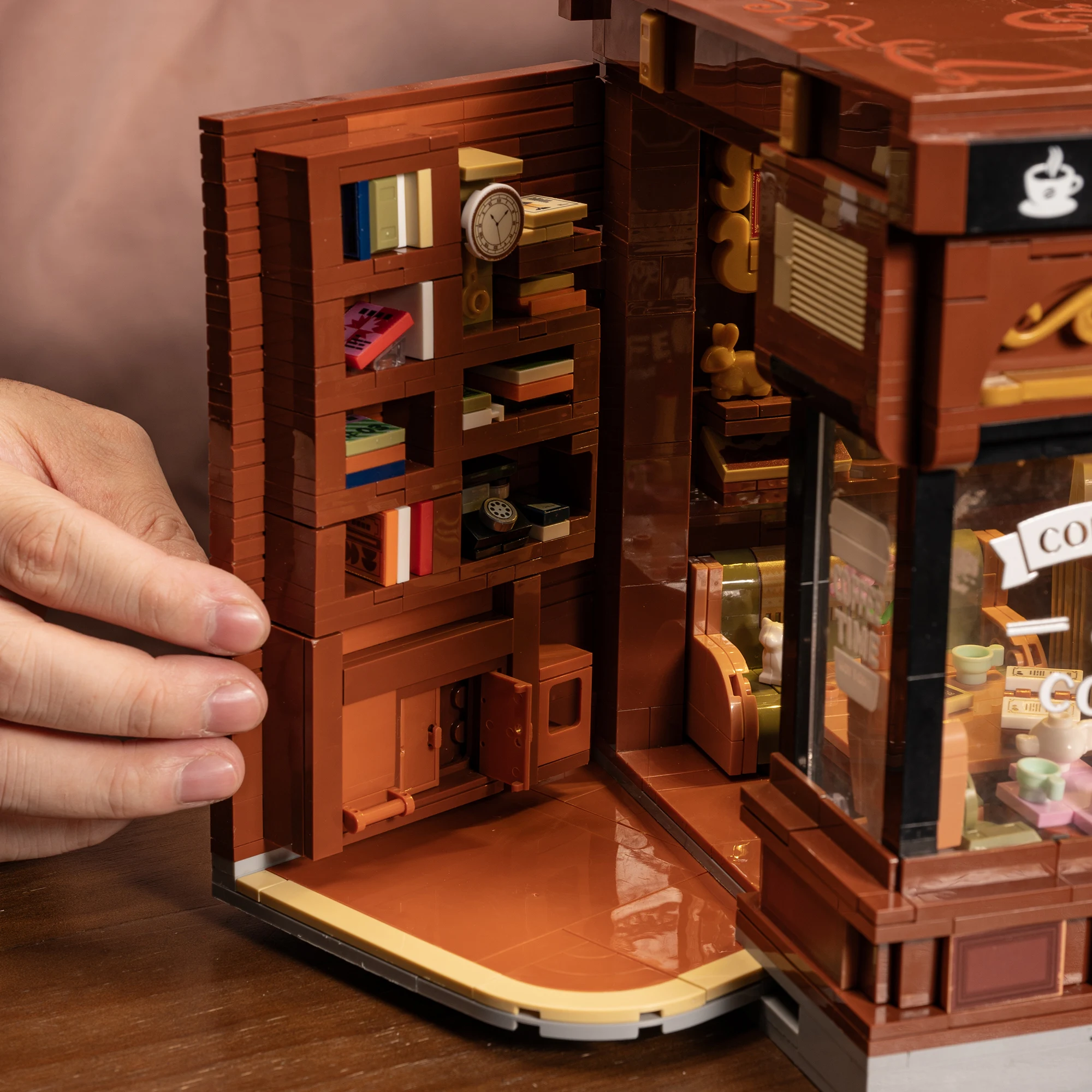 アメリカンスタイルのコーヒーショップビルディングブロック ライト付き 1904ピース ストリートビュー レトロカフェストア モジュラーブリックおもちゃ 子供 大人 ギフト