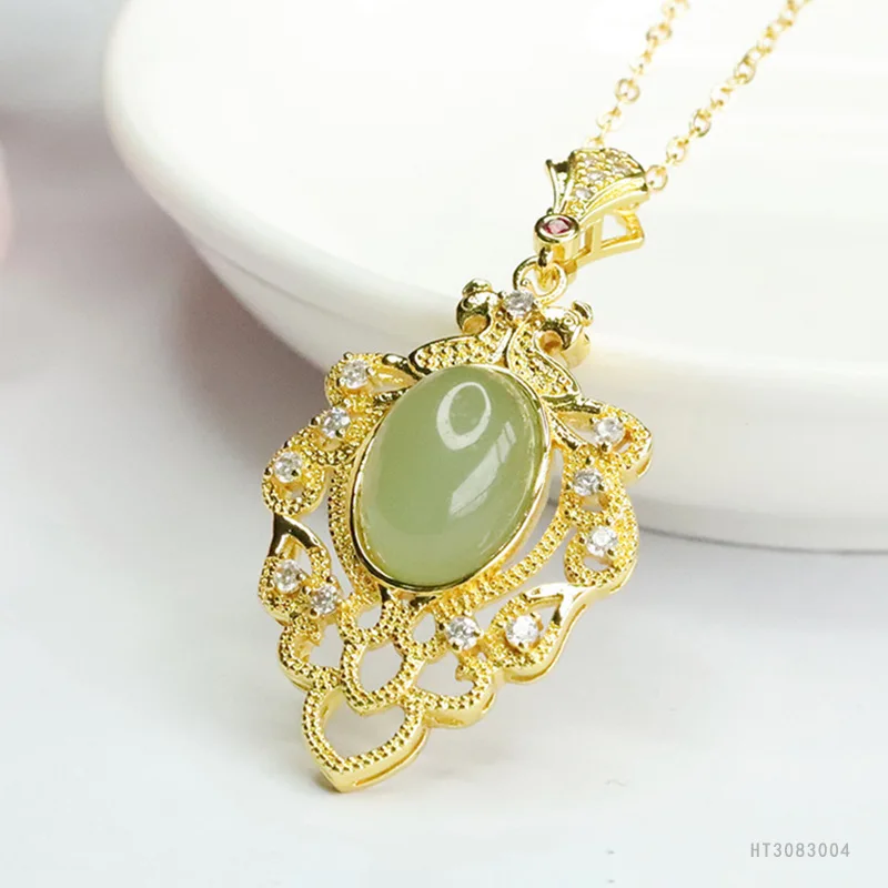 

Natural Hetian jade clear water pendant leaf jade pendant necklace