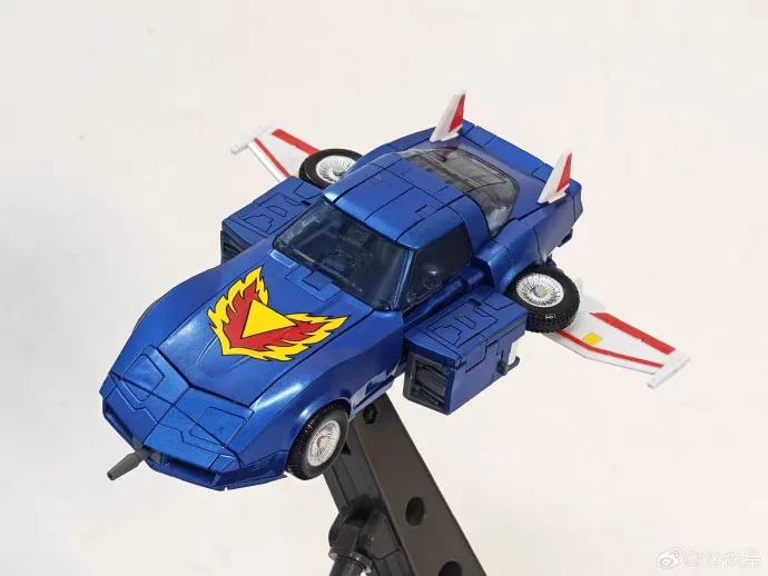 在庫あり 変身 ST-02 ST02 タイヤトラッカー ロボット アクションフィギュア モデル スタチュー コレクタブルトイ 子供向け クリスマスギフト