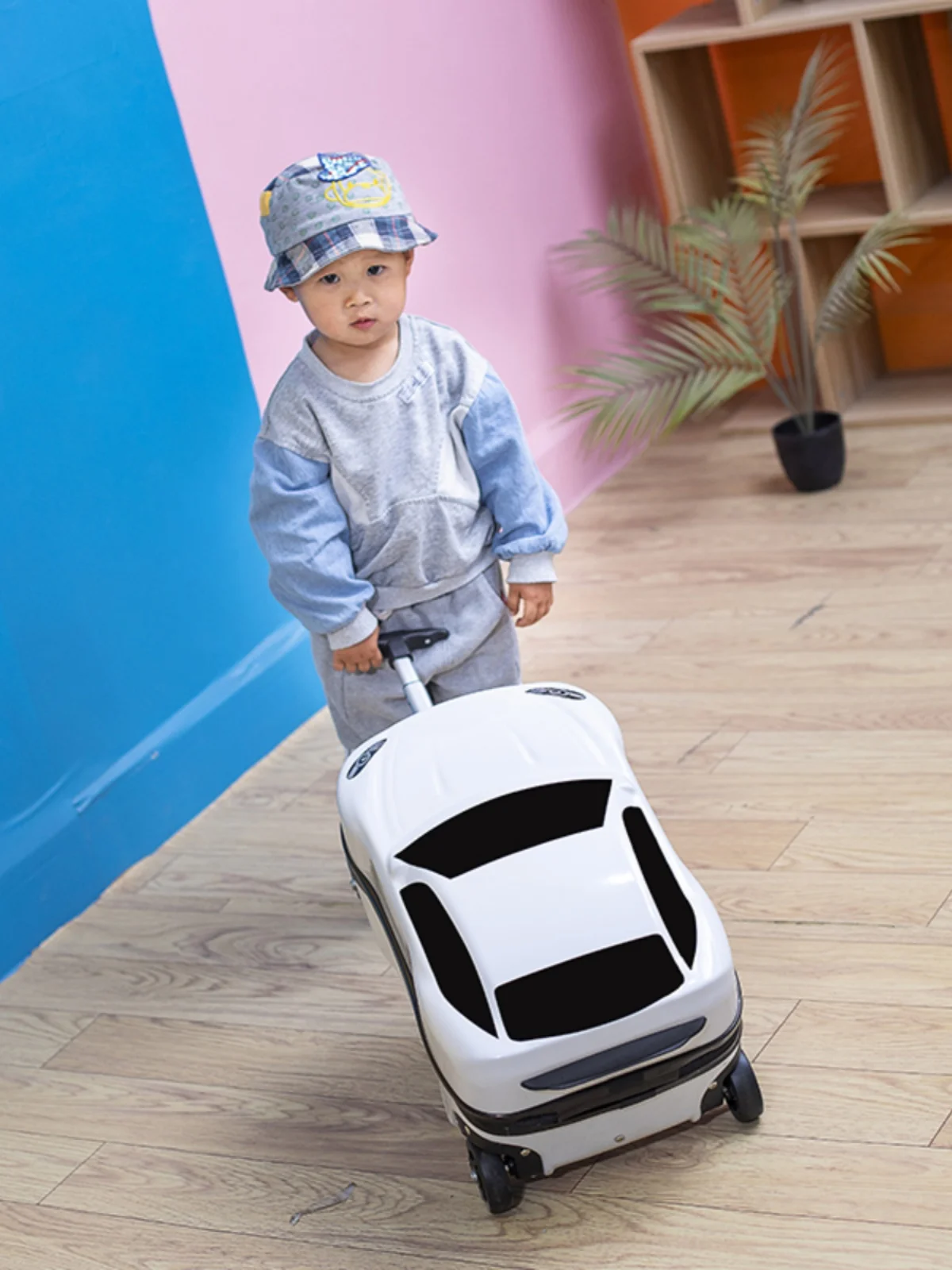 Thumbnail 3 - #35 Latest Kids Suitcases Updates