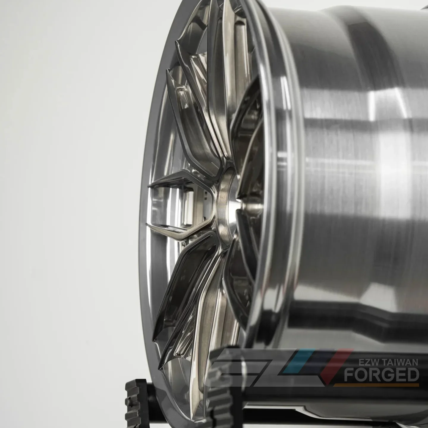 ForNew 2-Piece Passenger Car Aluminum Alloy Forged Wheels 20x10 22x12 24x14 26x16 5x114.3 8x170 Silver Polish Brush Chrome PVD