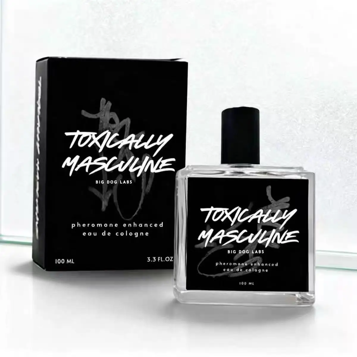 

Toxically Masculine Men's Eau de Parfum, lasting for 6 to 8 hours, releases male charm, 100ml/3.3oz.