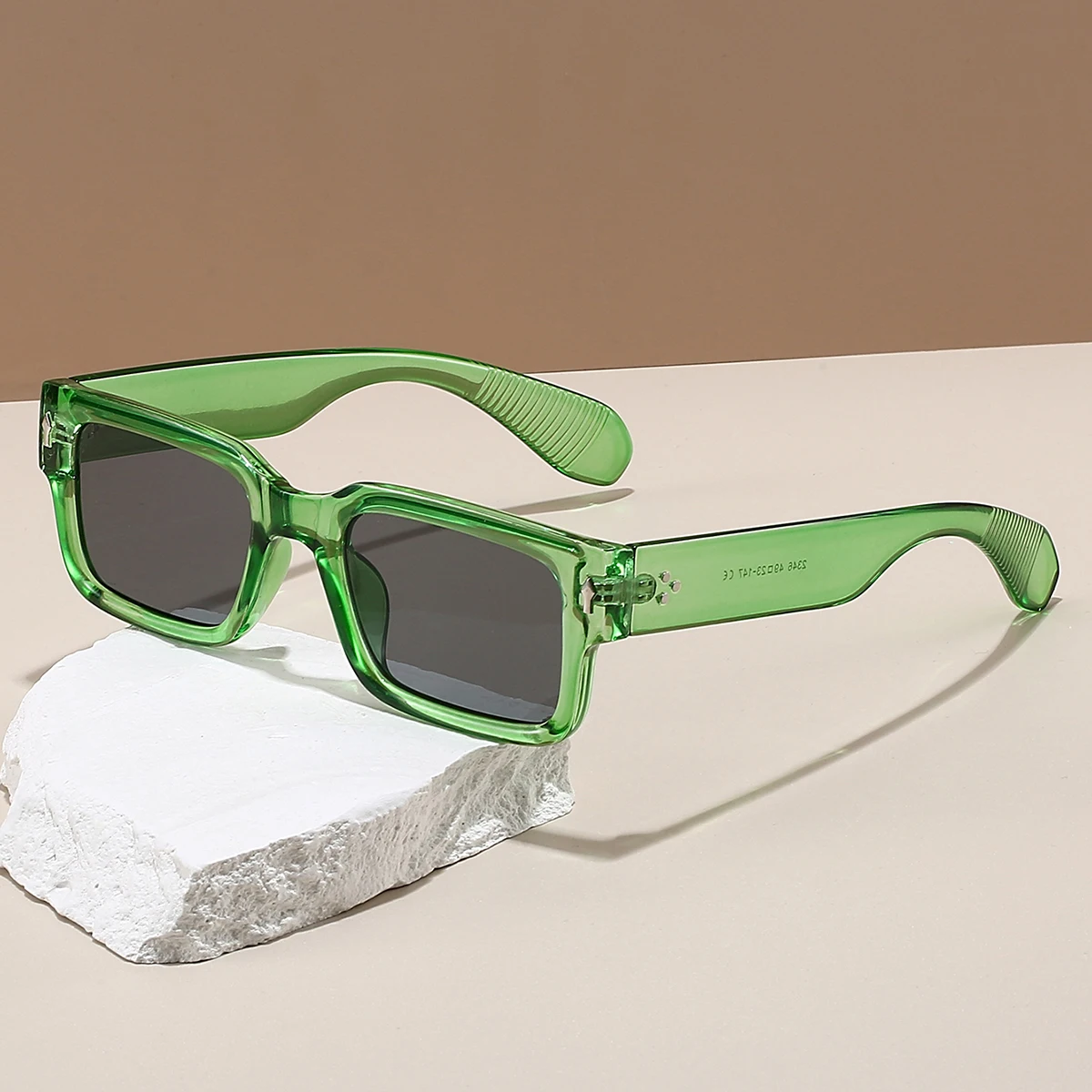 KAMMPT Vintage Square Sunglasses Men Fashion Gradient Outdoor Shades Women Stylish Candy Color Rim Beach Vacation Sun Glasses