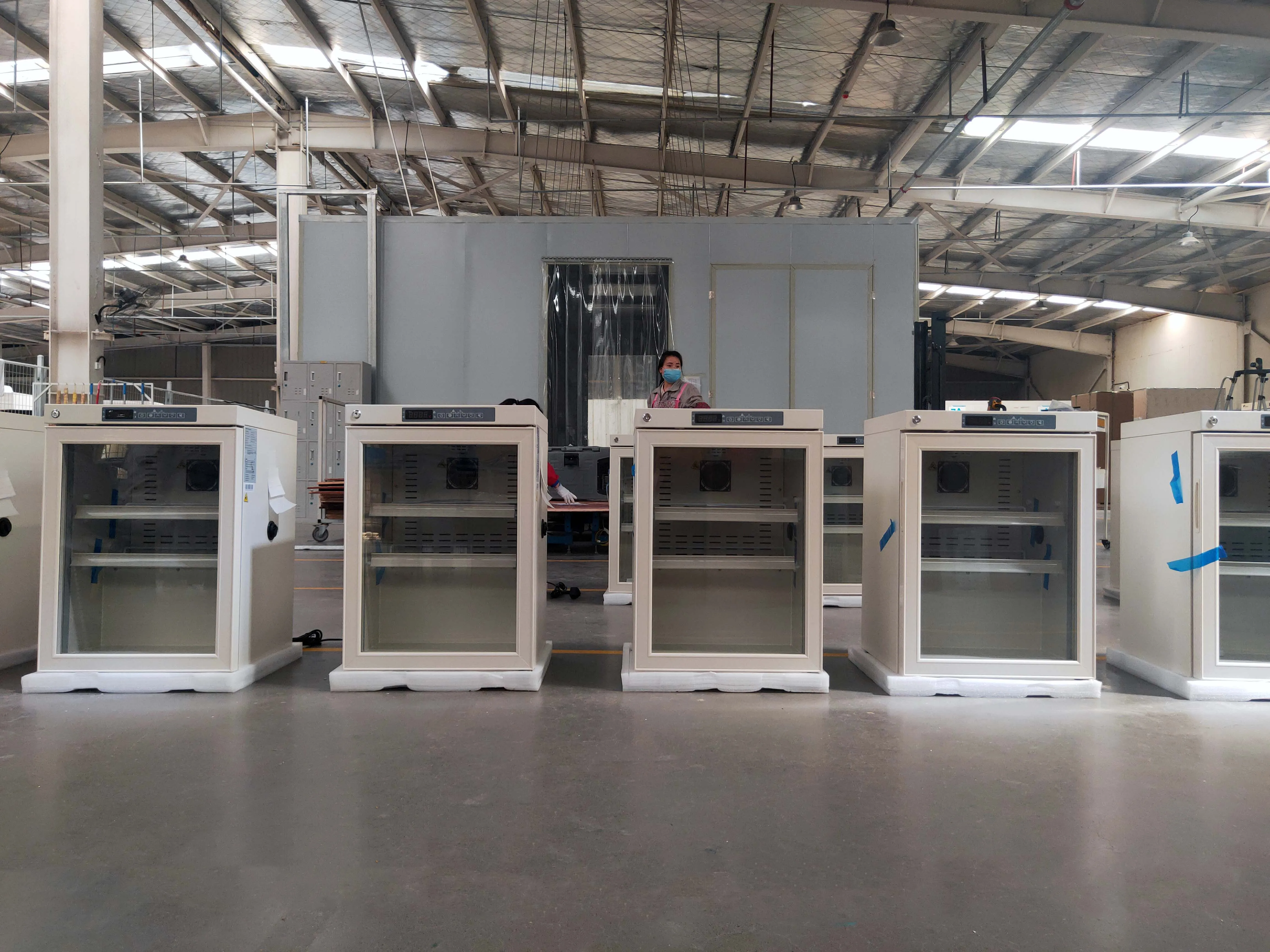 Refrigerador de farmácia de alta qualidade 2 ~ 8'C especialmente projetado para armazenar medicamentos, vacinas, ressentimentos e biomédico