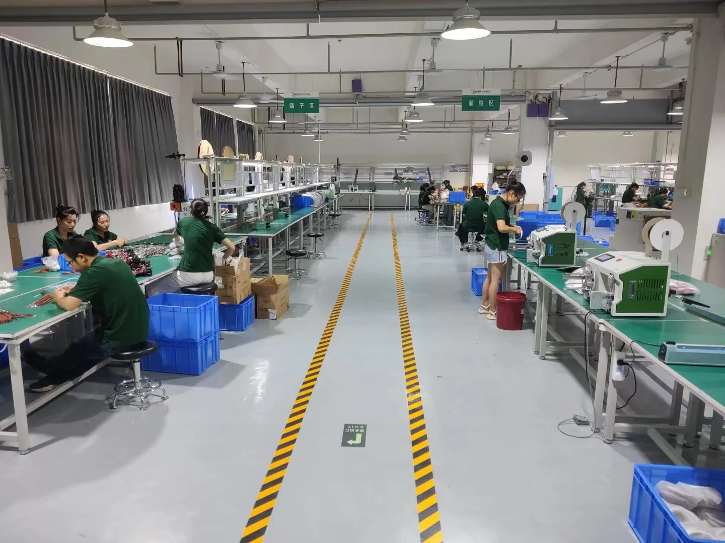 VEGAPOINT 11 مفتاح حد سعوي صناعي مدمج للغاية لقياس مستوى الرادار بالسعة 100% أصلي