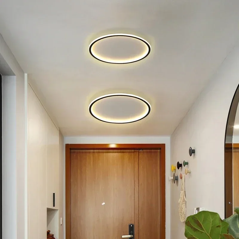 Plafonnier LED au Design Moderne, Luminaire Décoratif de Plafond, Idéal pour un Couloir, une Allée, un délégations, des Escaliers, une Chambre à Coucher ou un Foyer