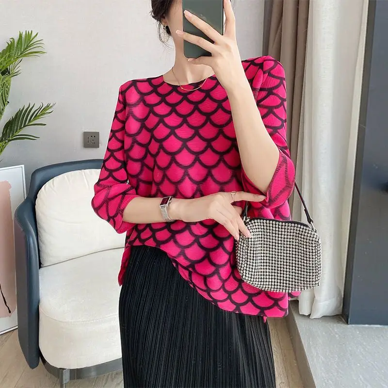 top, short trendy pleated seven-quarter-sleeved T-shirt, women's spring and summer 2025 new loose  large size