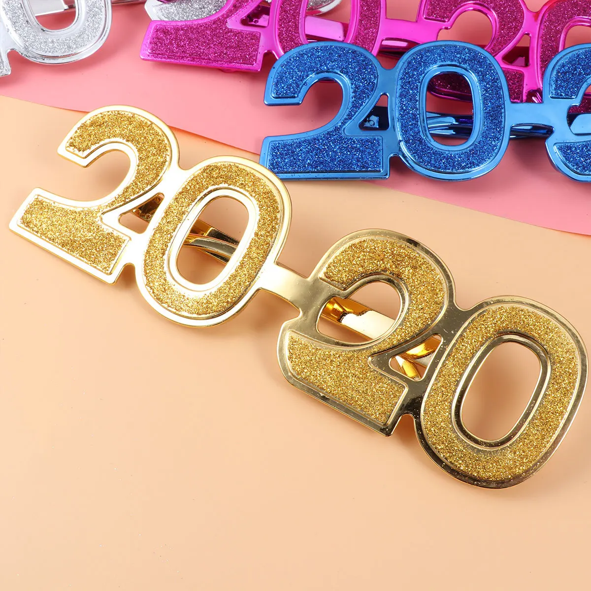 

4Pcs 2020 Novelty Glasses Party Frames Accessories Photo Props for New Year Eve Celebration Novelty Glasses