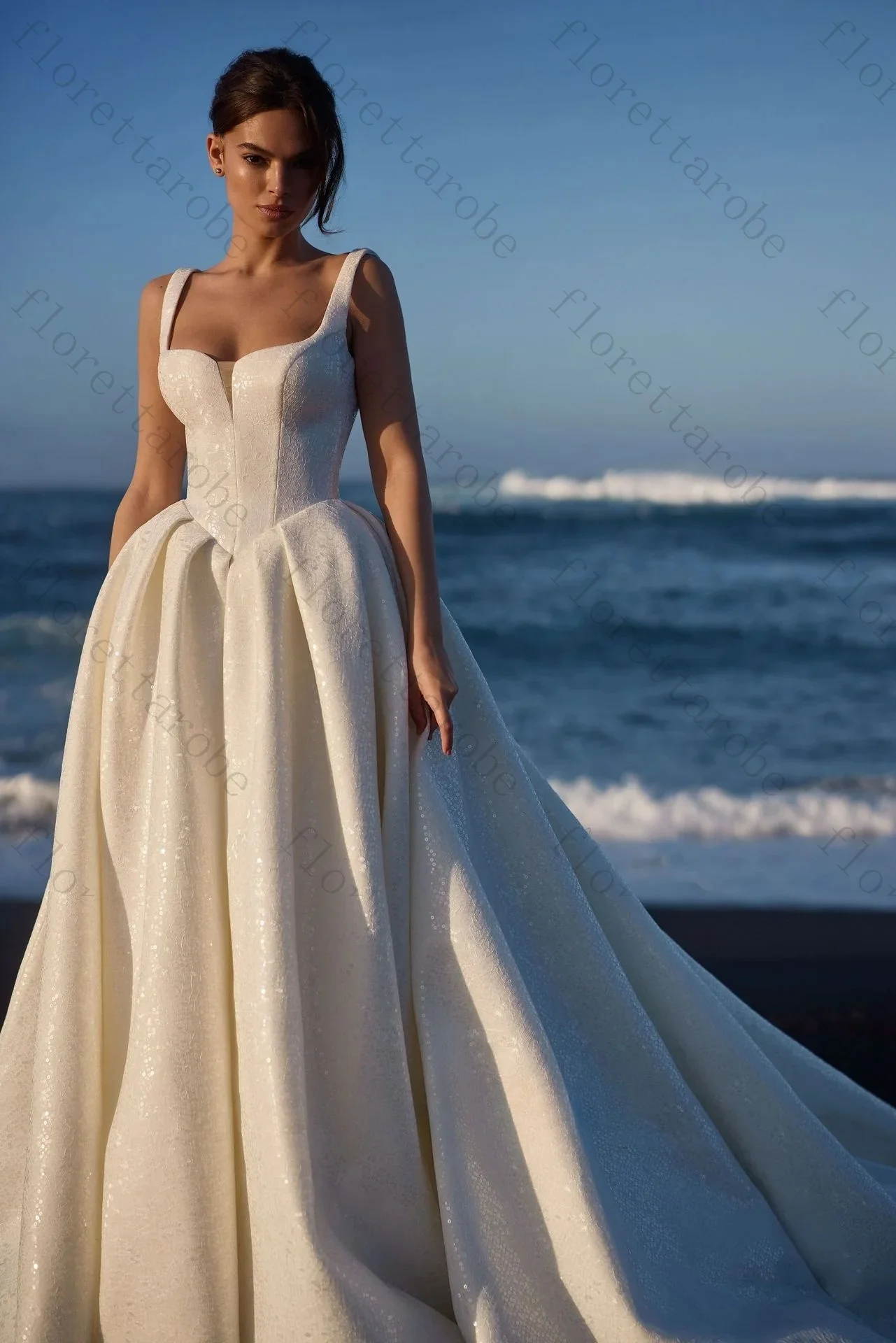 Customized Elegant Sleeveless Sweetheart Neckline Backless A-line Chapel Train Wedding Dresses Zipper Sequins Pleats Bride Gowns