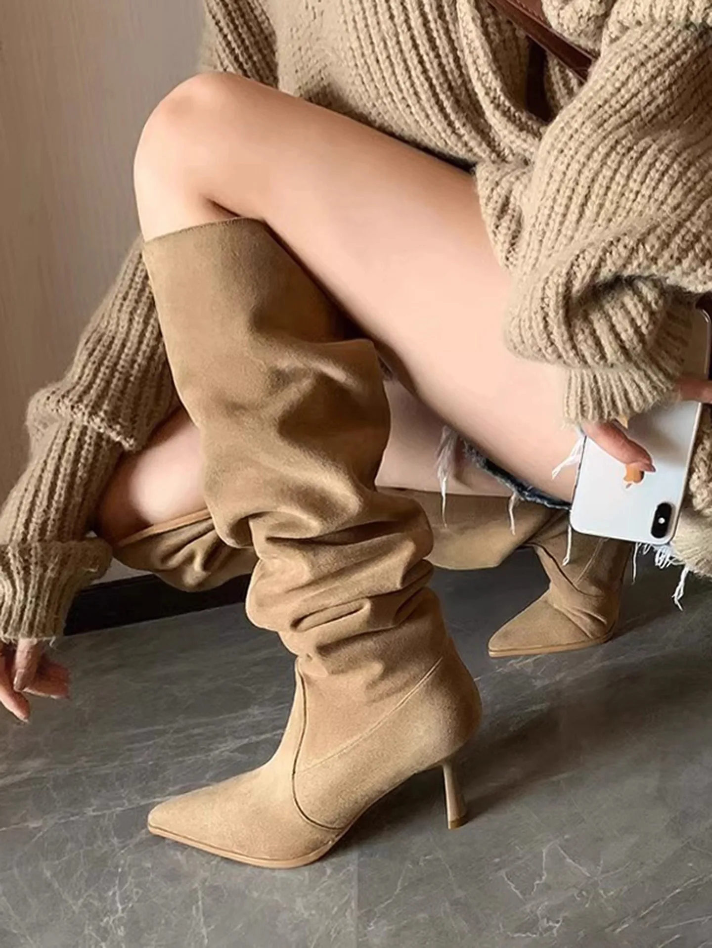 

Faionable женские ботинки с высокой трубкой, осенне-зимние новые светло-коричневые утягивающие ботинки на массивном высоком каблуке с острым носком