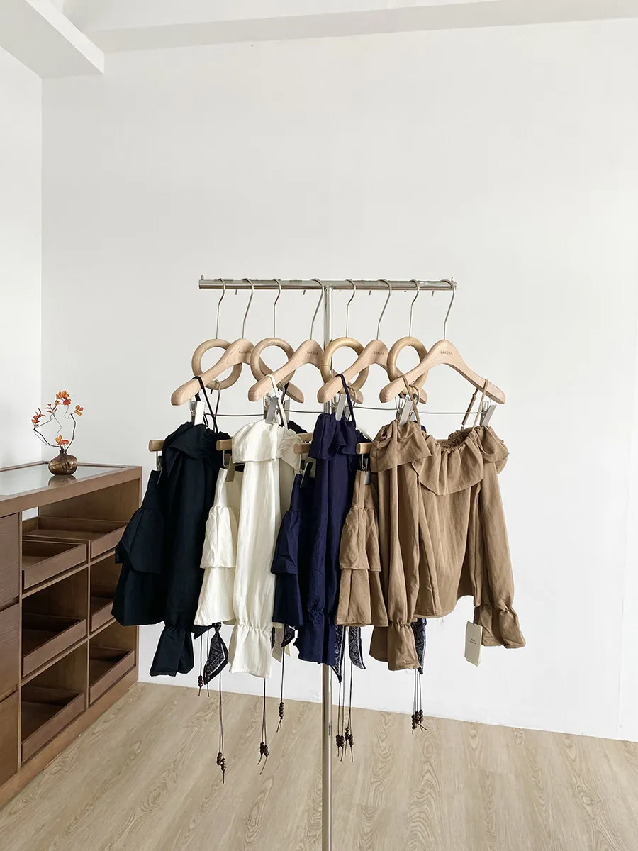 

Spring 2026 Sweet Korean Style Blouse And Short Skirt Set Long Sleeve High Waist Slimming Gored Shoulder Fashionable Commute ...