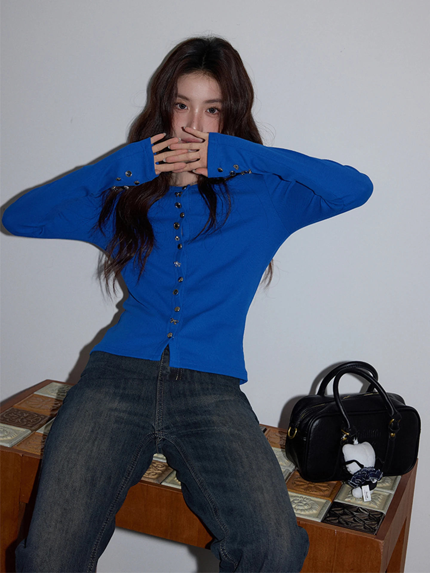 

Повседневный женский вязаный свитер с длинным рукавом и круглым вырезом, облегающий, удобный, американского синего цвета, весенняя коллекция