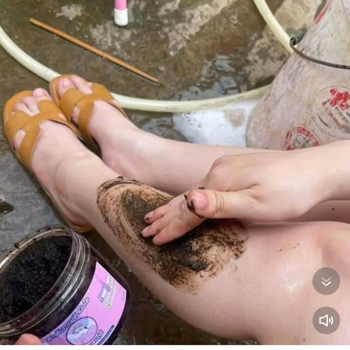 

Authentic Thai Xab Whitening Body Scrub 350ml Set - Effective Skin Brightening Body Care