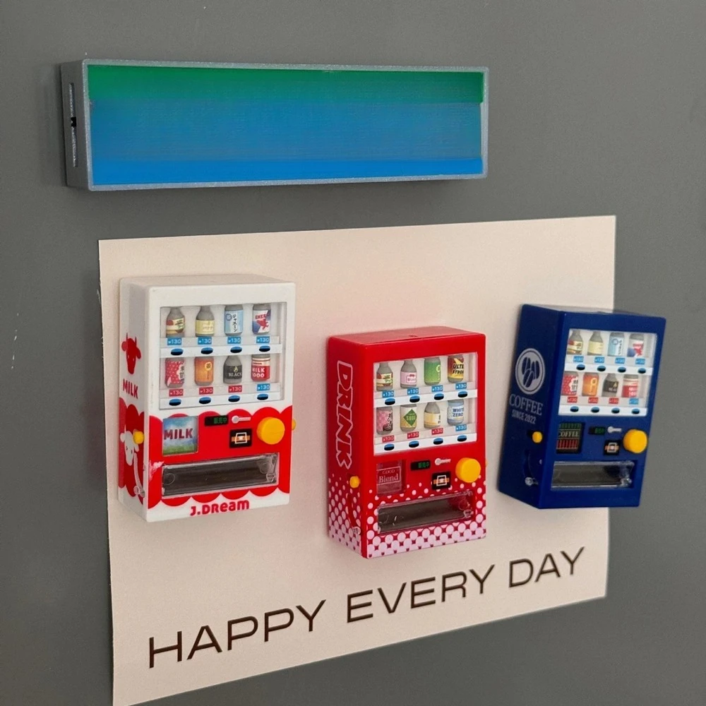 Miniatura de Simulação: Ímãs de Geladeira em Formato de Máquina de Venda Automática para Casa de Bonecas, Adesivo Magnético para Decoração DIY de Casa