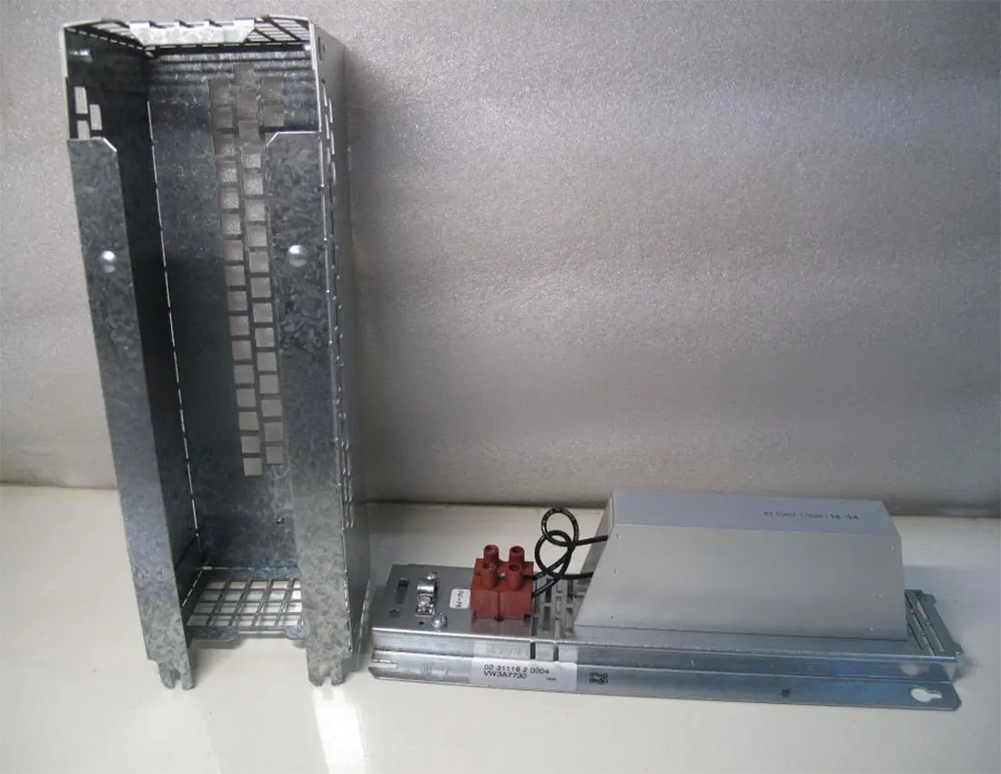 새로운 VW3A7745 VW3A7748 1년 보증