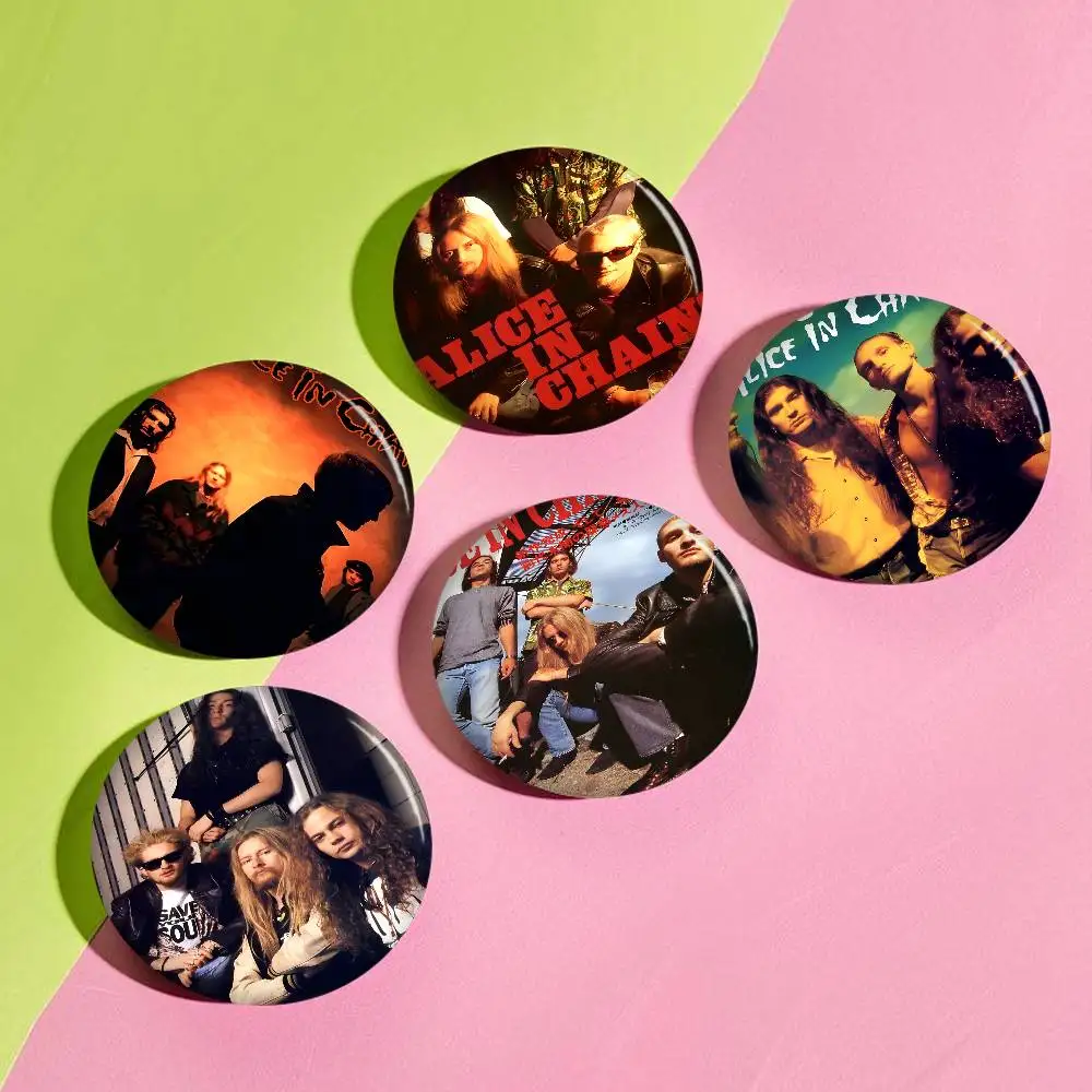 Band A-Alice I-In C-Chains Photo Brooches Creative Round Badge Gifts Pins 32/44/58mm