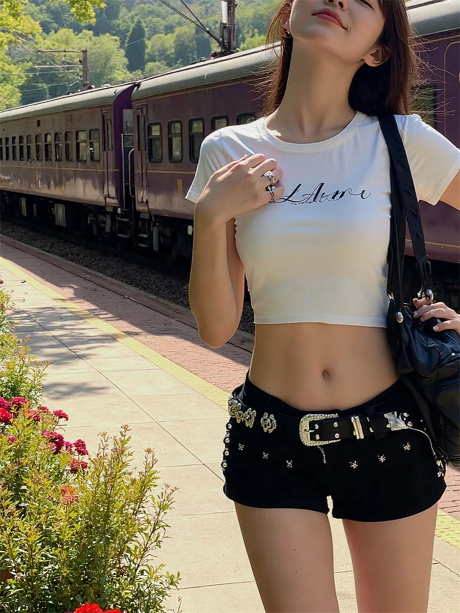 Pantaloncini Donna Vita bassa Bottino nero Stretto Sexy Hot Girl Grunge Night Club Street Hotsweet Mini Y2K Spicy Chic Streetwear