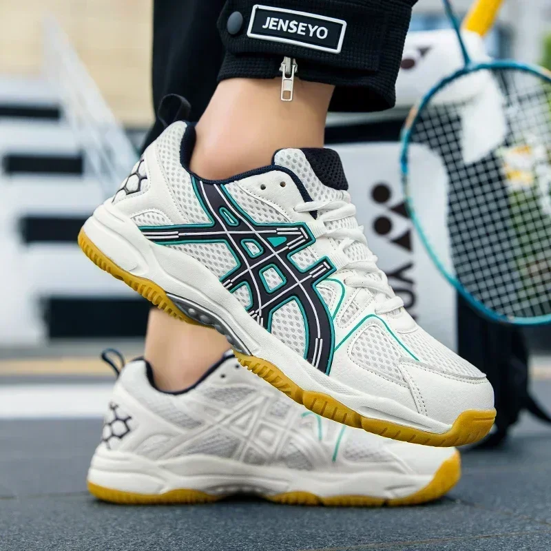 النساء الرجال أحذية كرة الريشة تنس الطاولة الكرة الطائرة أحذية رياضية التدريب تنيس الرياضة كرة اليد ألعاب القوى عدم الانزلاق