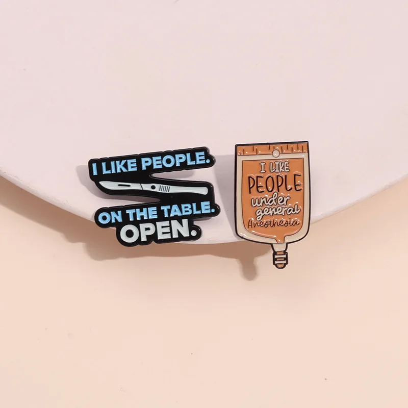 New Product Dagger Forensic Film Infusion Bag Design Versatile Brooch Clothing Accessories Collar Pin Metal Badge Wholesale