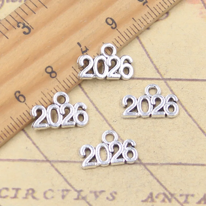 Dijes de plata tibetana para fabricación de joyas, colgantes de Color plata antigua, manualidades hechas a mano, 30 piezas, letras 2025, 2024, 2023, 9x13mm