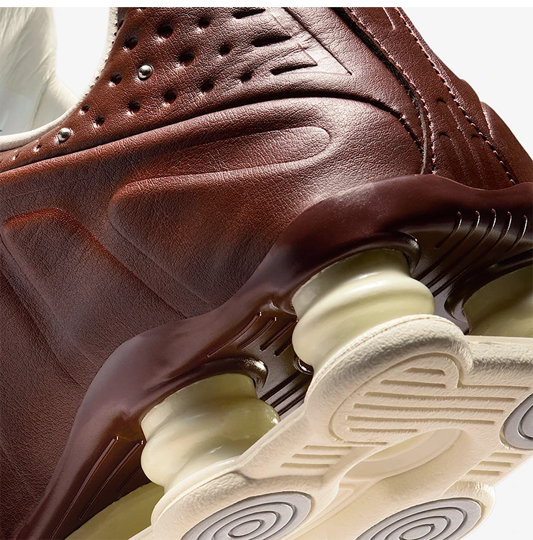 Original Nike Shox R4 Damen-Laufschuhe mit Luftpolsterung und niedrigem Schaft IM6690-220 – Detail 10