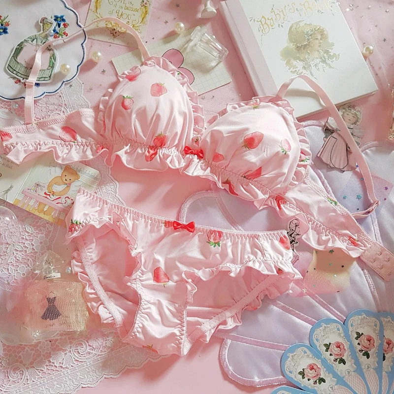 Lencería de estilo dulce japonés para niña, conjunto de bragas con sujetador de fresa, sujetadores de puro deseo, conjunto de ropa interior con lazo Kawaii