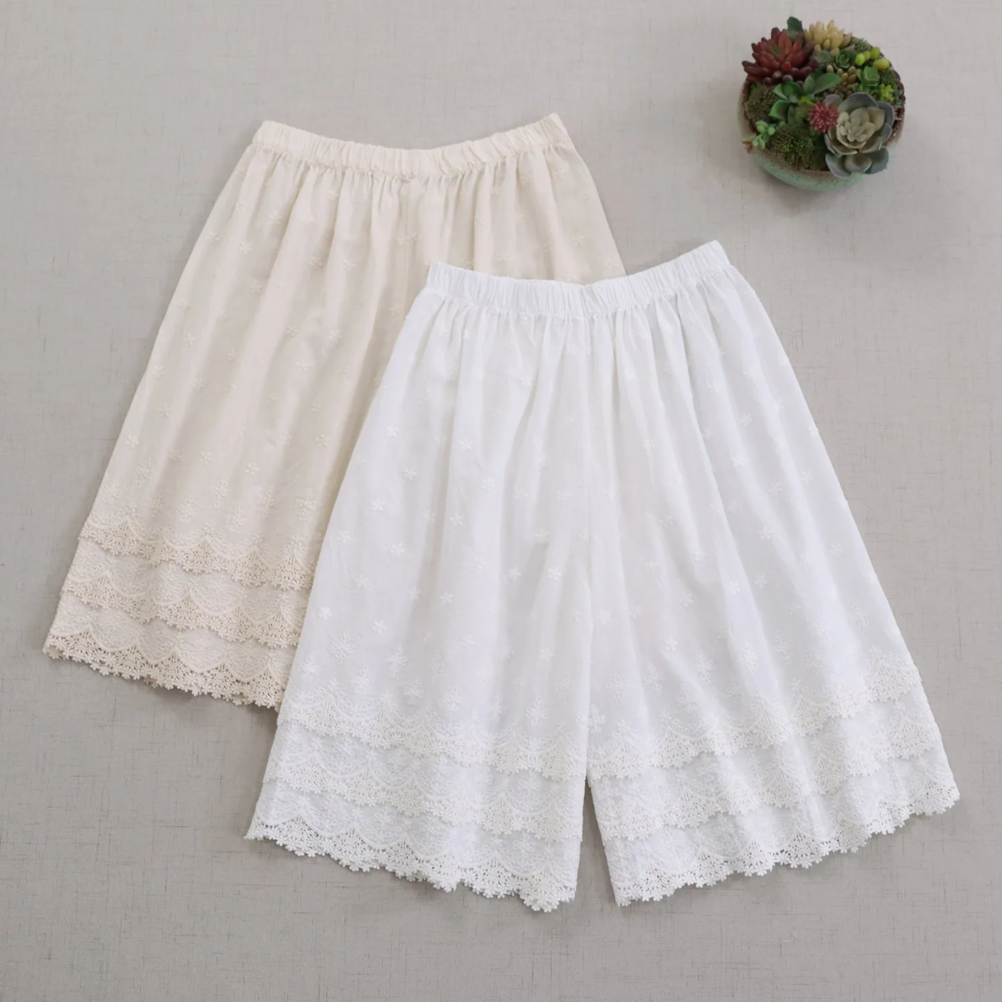 Japanese Sweet Mori Girl Solid Color Multi Layer Embroidery Cotton Wide Leg Pants Women Summer Casual Loose Knee Length Pants