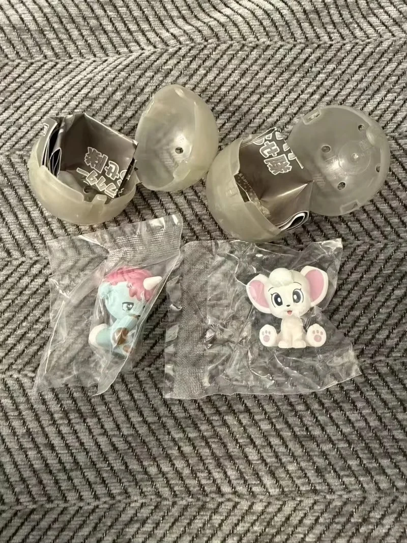 Bandai Astro Boy Action Figures Model Gashapon Unicorn Pinokosmall White Lion Collectable Toy Ornaments Official Genuine