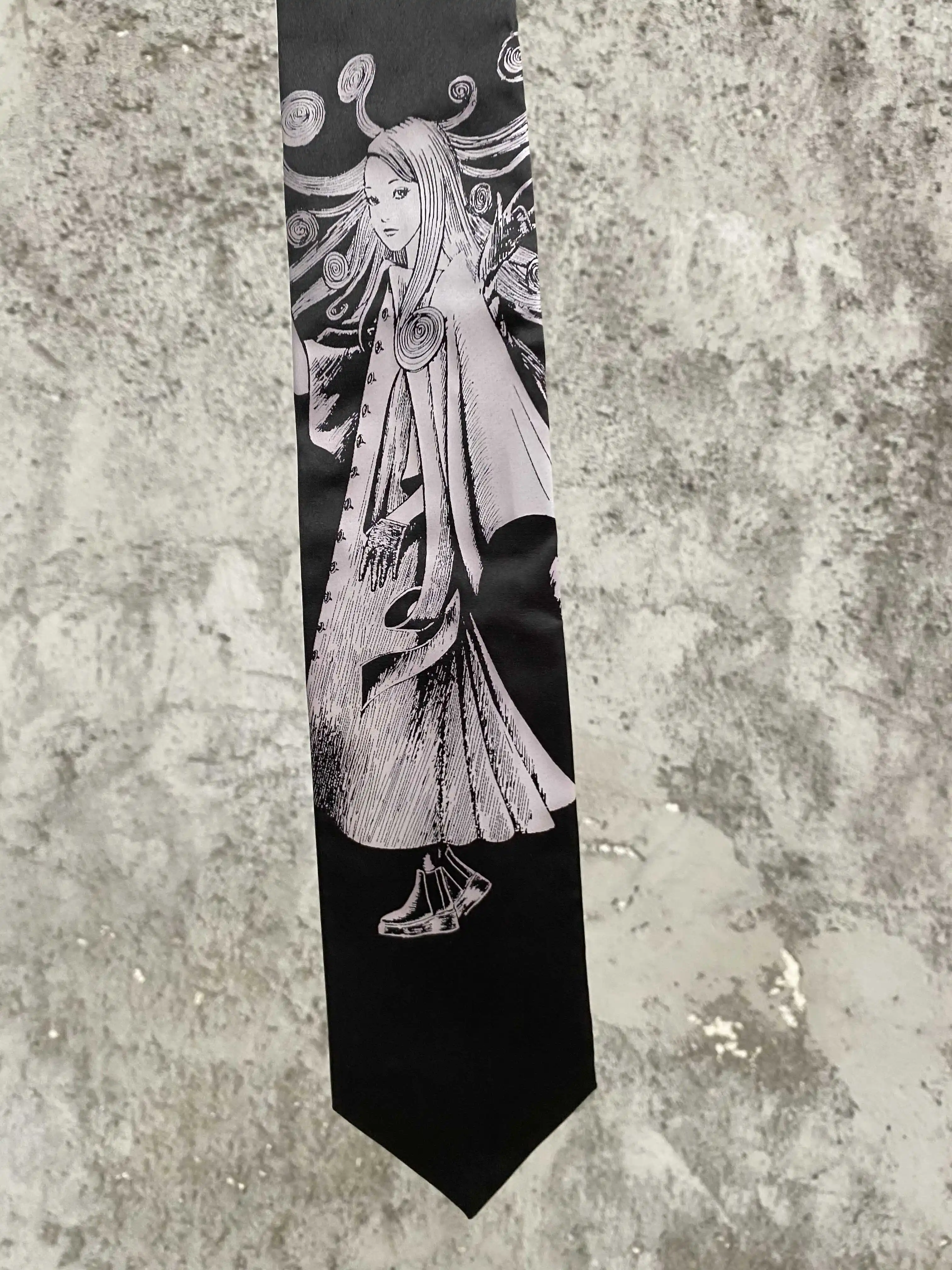 Original design of Junji ITO's co-branded horror comic Original design osilk printed ties for men and women
