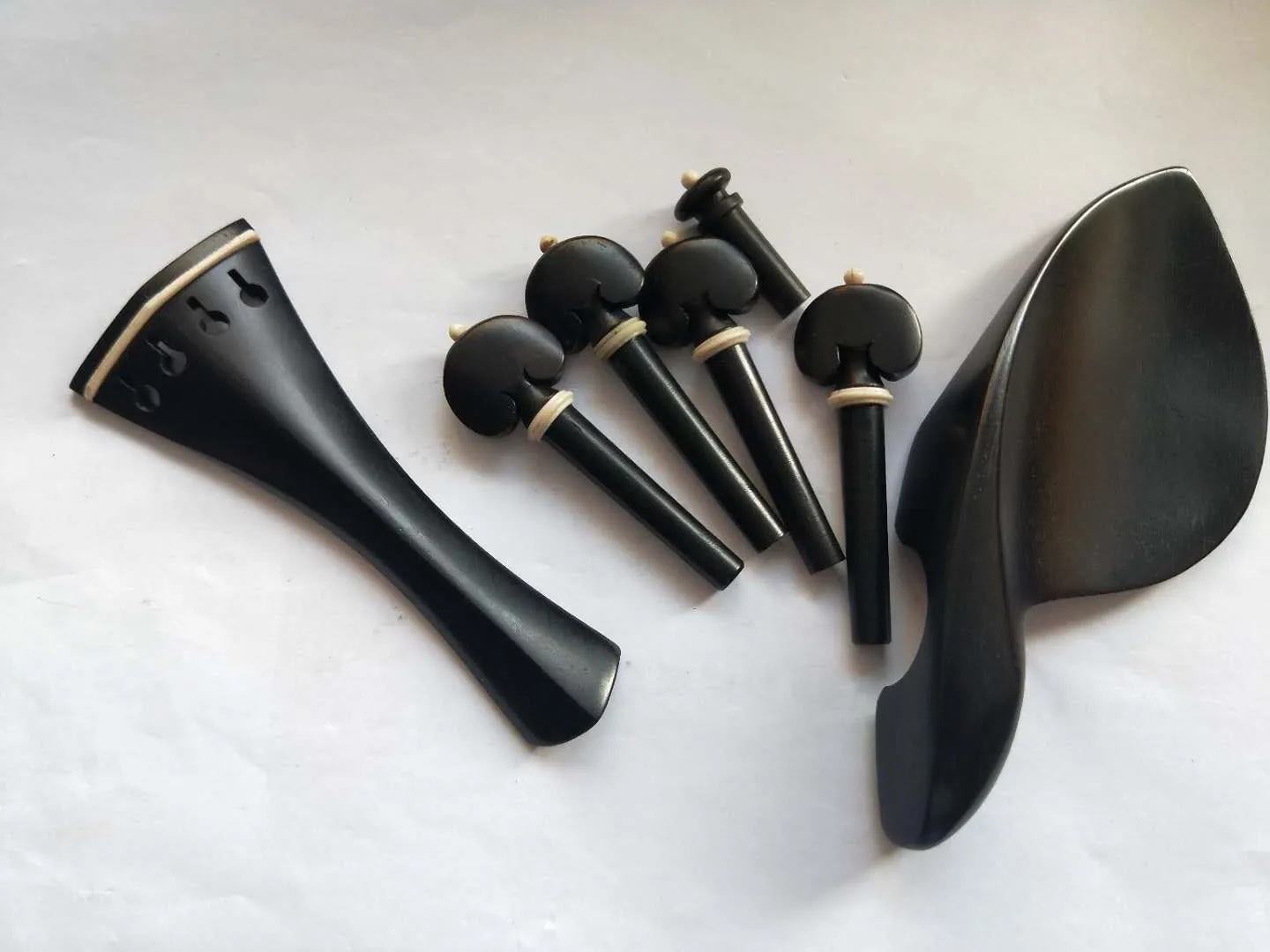 

1 Set Ebony Black Ebony Violin Fitting 4/4 With Bone Collar