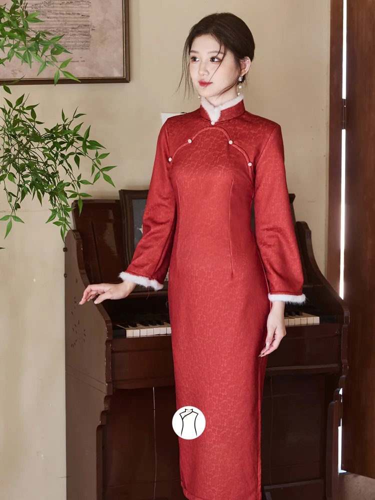 

Красное бархатное утепленное зимнее платье в китайском стиле, высококачественное, облегающее, с длинными рукавами и низким разрезом для женщин 8-25 размеров.