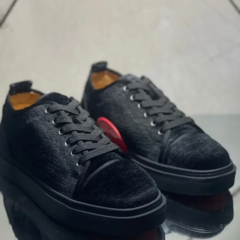 

Fashion Low Top Inside Red Bottom Shoes For Men Luxury Brand Trainers Driving Spiked Bar No Rivets Black Velvet Genuine Leather