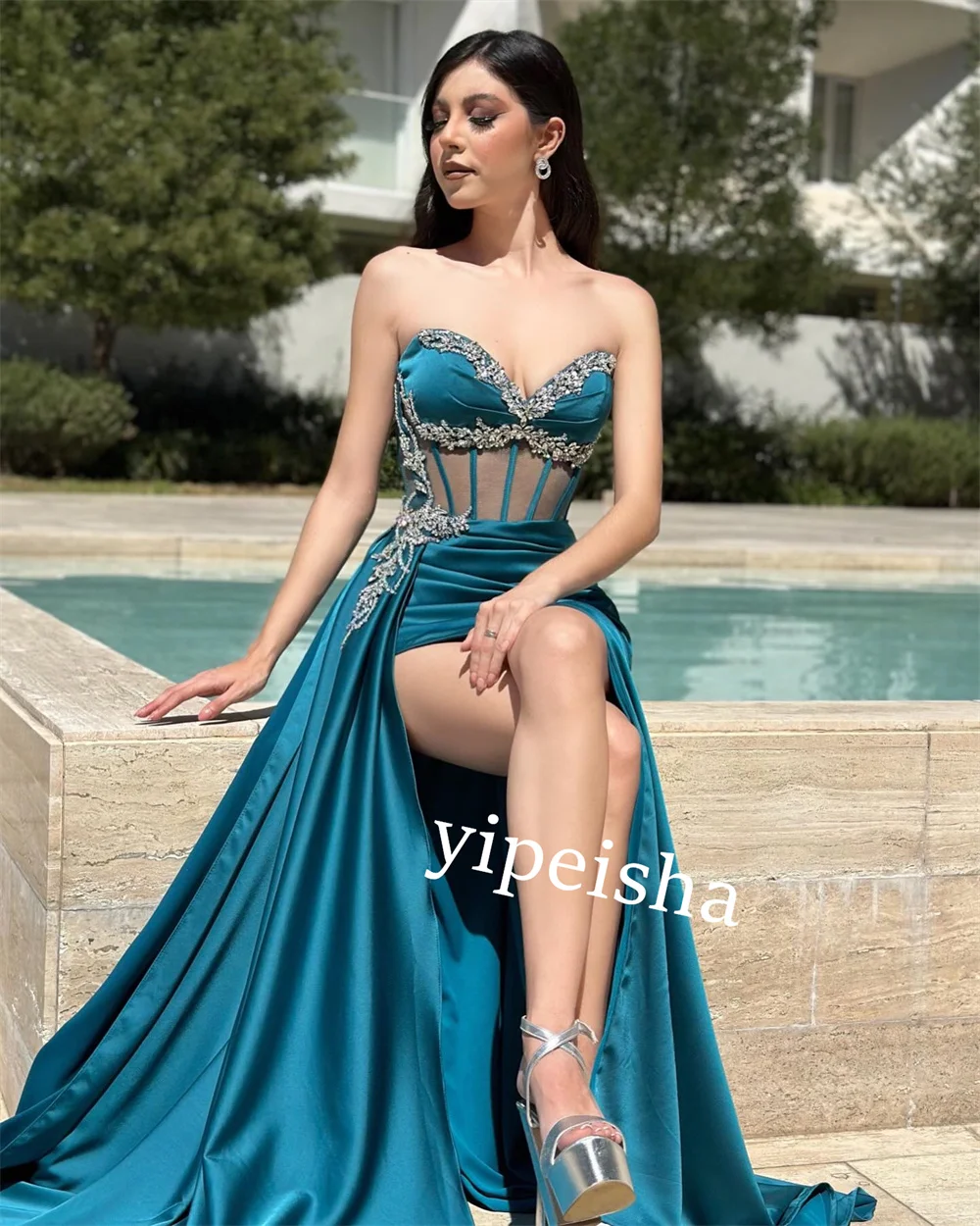 Strapless cetim plissado graduação vestido, A-Line vestidos longos, Ocasião Bespoke