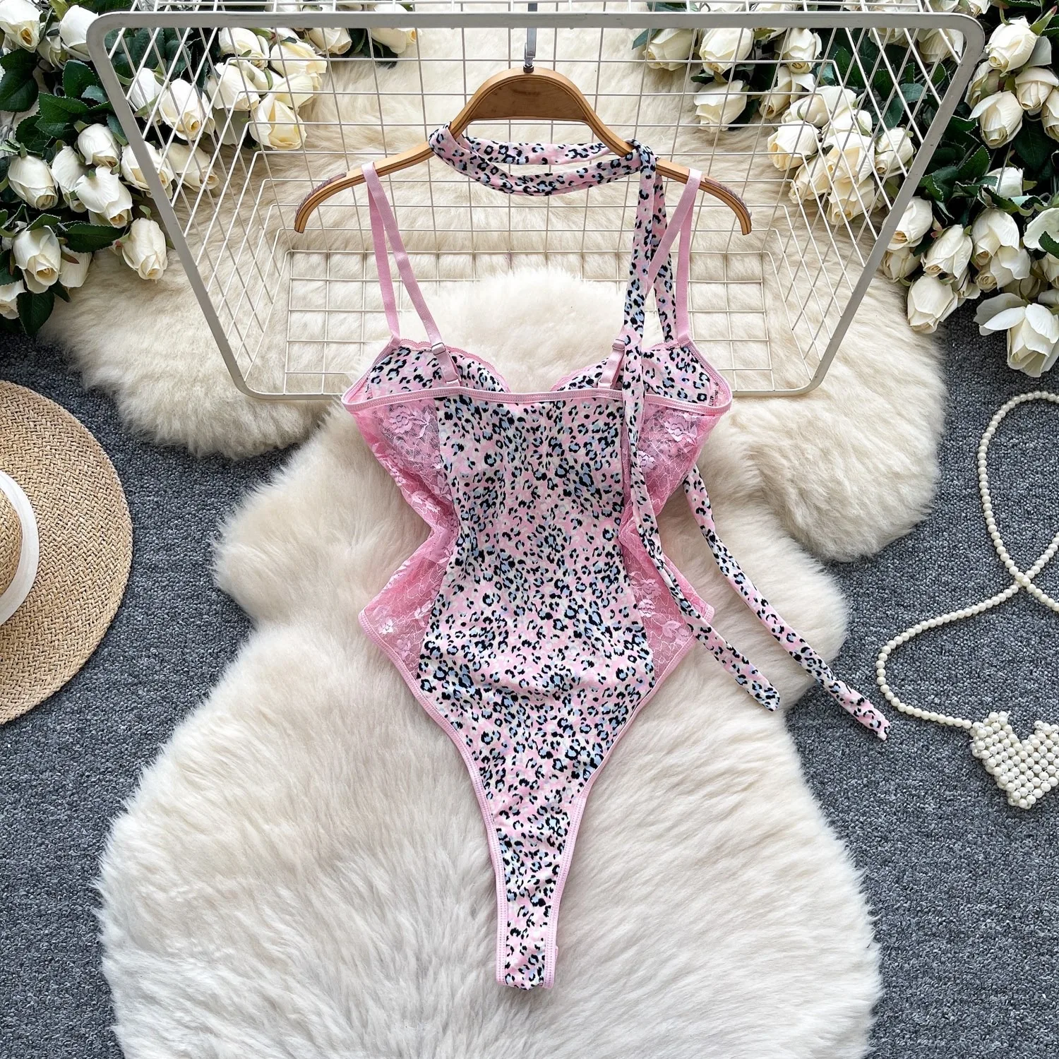 Body de encaje con estampado de leopardo rosa para mujer, cuello halter, tirantes finos, push-up, moldeador, lencería sexy, mono ajustado.