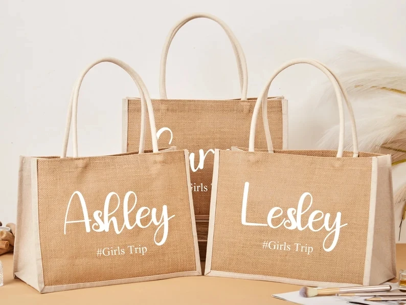 Personalized Tote Bag, Burlap Bag Bridesmaid Beach Tote Bag Custom Tote Gift Proposal Wedding Customized Name Tote Jute Bags