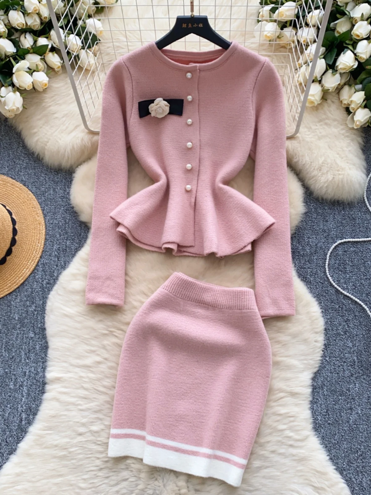 Gagaok Temperament Round Neck Cardigans Skirt Sets Women Pearl Button Knit Sweater Tight Fitting High Waist Mini Skirts 2 Piece