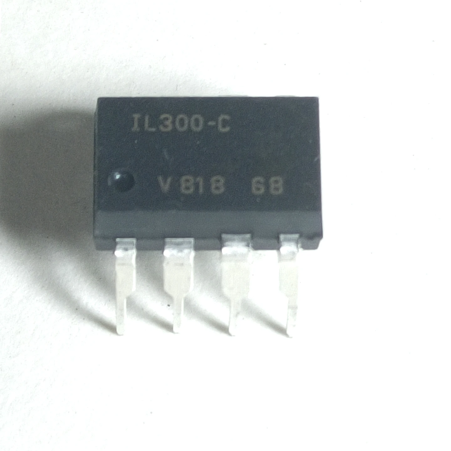 Original IC IL300-C photodiode optocoupler in DIP-8 package
