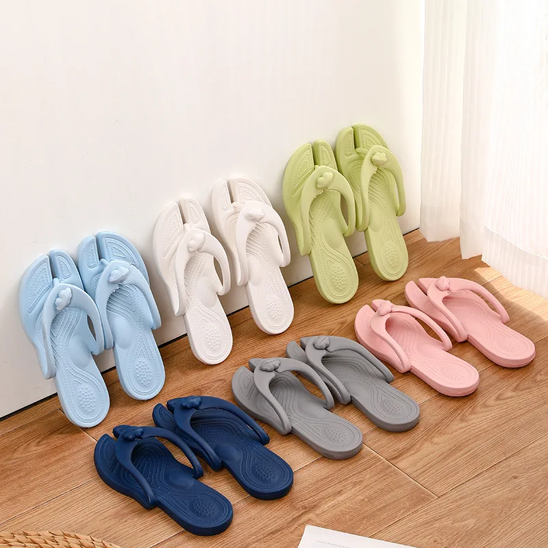 Hot Sale Travel Portable Flip-flops Folding Slippers Indoor And Outdoor Soft-soled Beach Hotel Couple Sandals Woman Man Slides