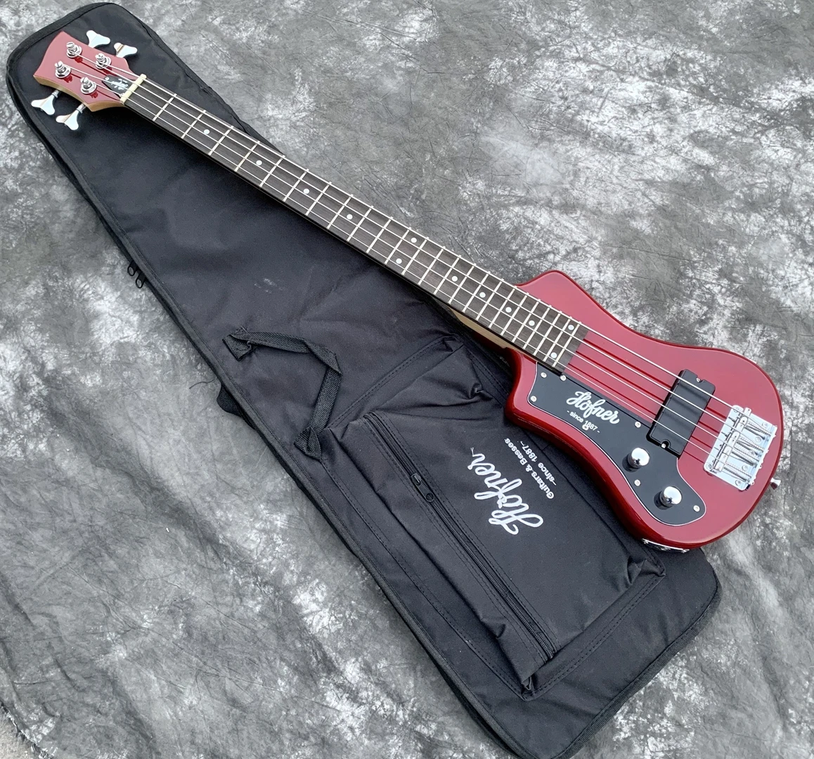 Left-handed 4 String  Bass Mini Travel Guitar Bass with Gigbag