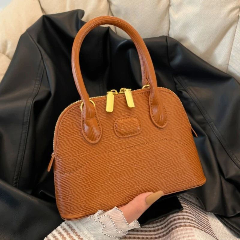

Best For Superstar Show Stylish Clutch Mini Bag With High-End Designer Logo And Vintage Fashionable Elegance