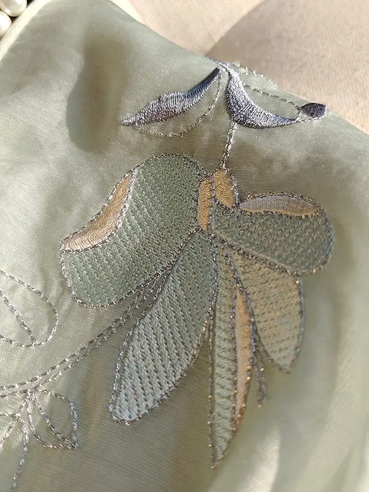 Floral Embroidered Blouses Women Round Neck Loose Retro Tops Chinese Vintage Ethinic Style Shirts Oversized Spring Autumn New