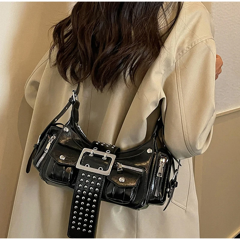 Mehrtaschen-Schultertasche mit Metallnieten, Damen-Punk-Unterarmtasche mit Nieten, Motorrad-Y2k-Mädchen-Umhängetasche mit Gürtelschnallendesign – Detail 12