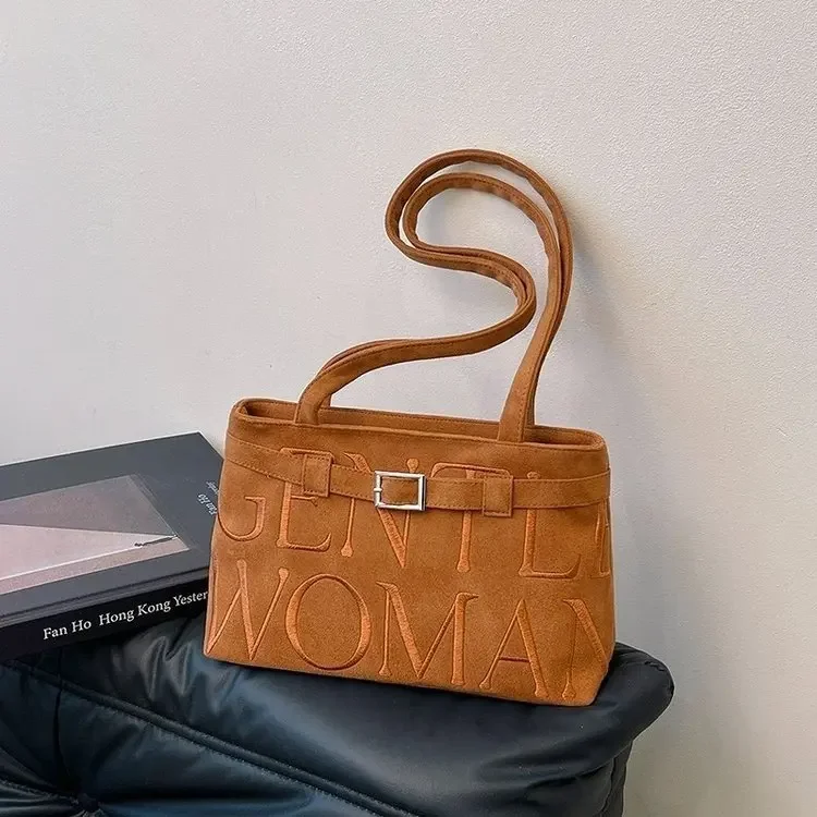 Borsa tote a spalla ricamata in pelle scamosciata 2025 - Borsa a tracolla da donna con tracolla regolabile per gite casual/shopping/vacamenti in spiaggia
