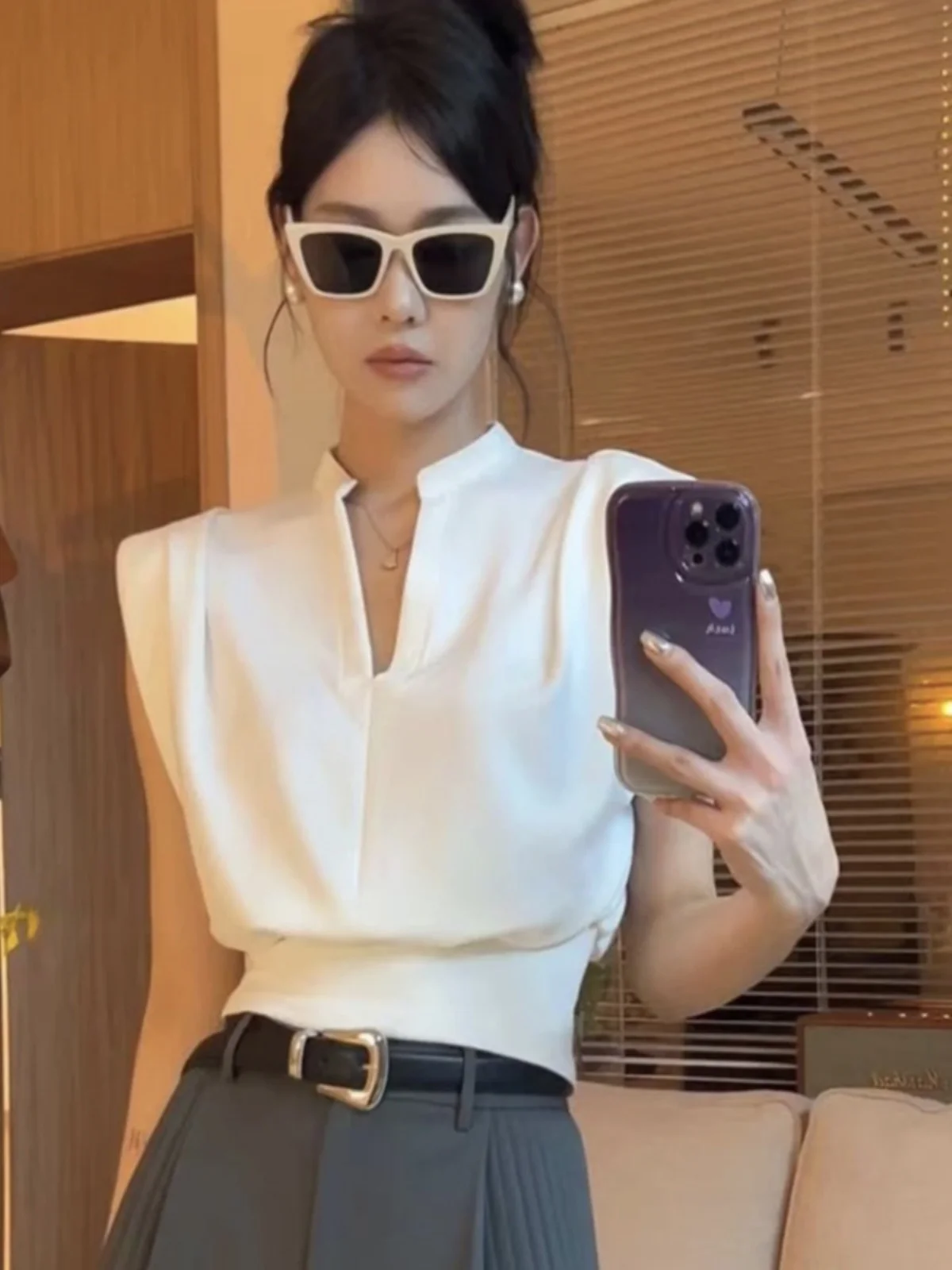 

Укороченный топ с подкладкой на плечах, женская футболка с v-образным вырезом, новинка лета, облегающий корейский топ, защита от ультрафиолета, без бренда