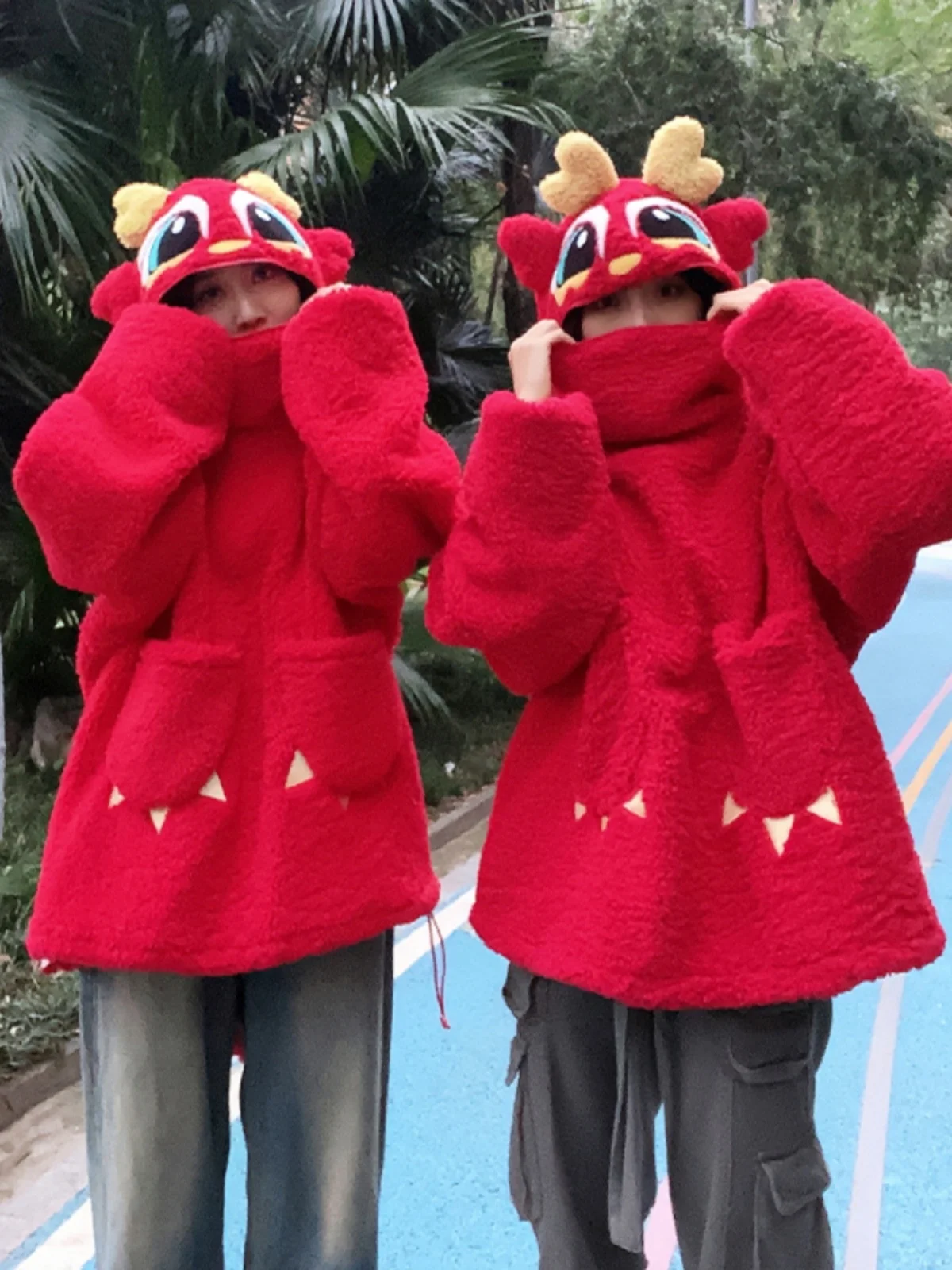 

Мужская зимняя толстовка из овечьего вельвета с капюшоном, красная, новогодняя, парная, хлопковая, молодежная, модная, прямого кроя, повседневная, в стиле свитшота